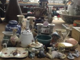 A LARGE LOT OF ASSORTED CERAMICS TO INCLUDE JAPANESE BLUE AND WHITE GINGER JAR, FIGURES, POOLE ETC