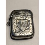 A HALLMARKED BIRMINGHAM SILVER VESTA CASE