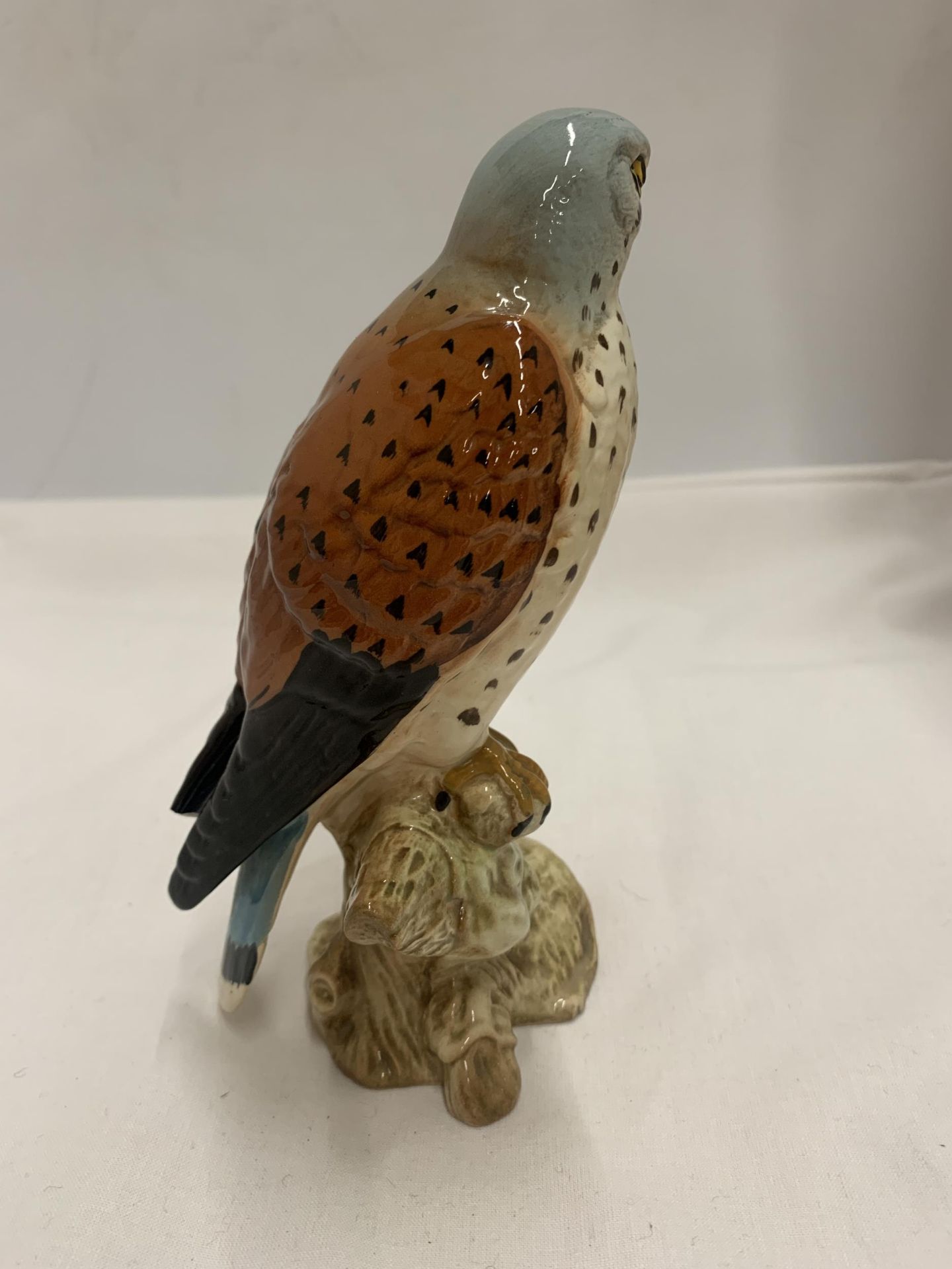 A BESWICK FALCON BIRD MODEL - Image 3 of 4