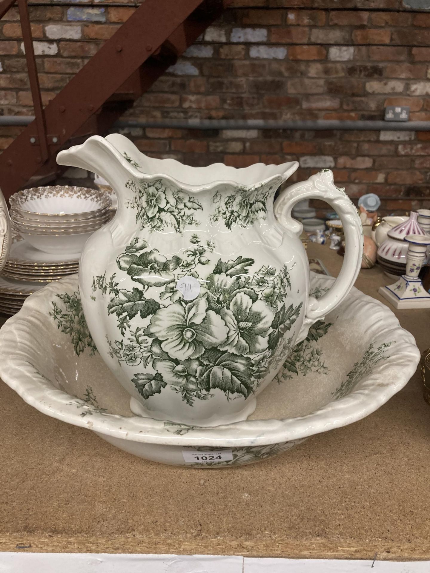 A GIBSON AND SONS VINTAGE WASH BOWL AND JUG - Image 2 of 3