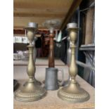 TWO PAIRS OF VINTAGE CANDLESTICKS TO INLUDE CHROME EFFECT EXAMPLES, PEWTER TANKARD AND FURTHER