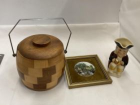 A VIINTAGE 1960'S WOODEN ICE BUCKET, A TONY WOOD TOBY JUG PLUS A FRAMED COALPORT CERAMIC PLAQUE