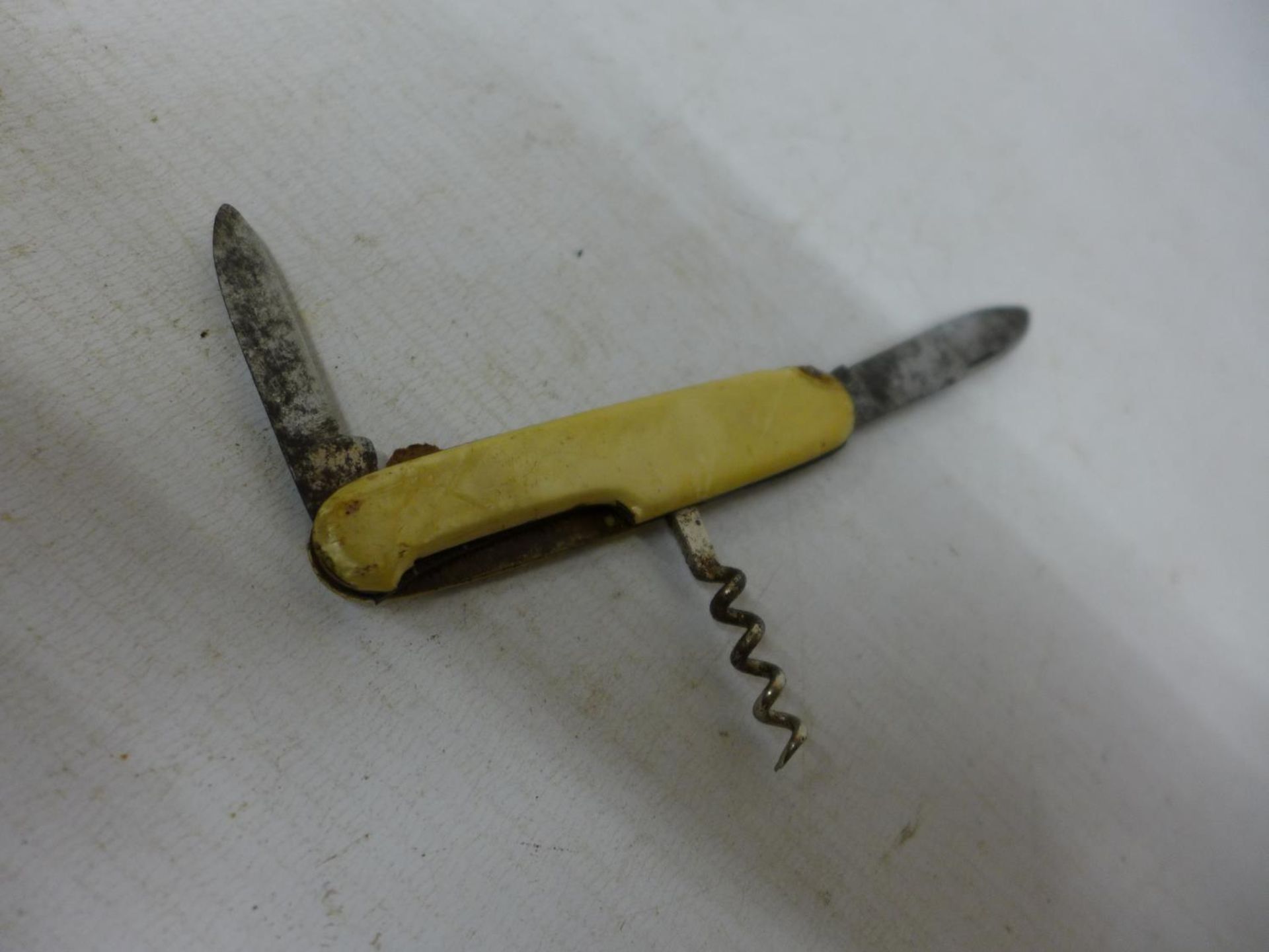A VINTAGE GERMAN SOUVENIR POCKET KNIFE - Image 3 of 3