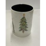 AN ANITA HARRIS HAND PAINTED AND SIGNED IN GOLD CIRCULAR CHRISTMAS TREE VASE