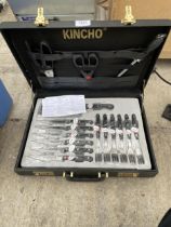 A KINCHO KITCHEN KNIFE SET