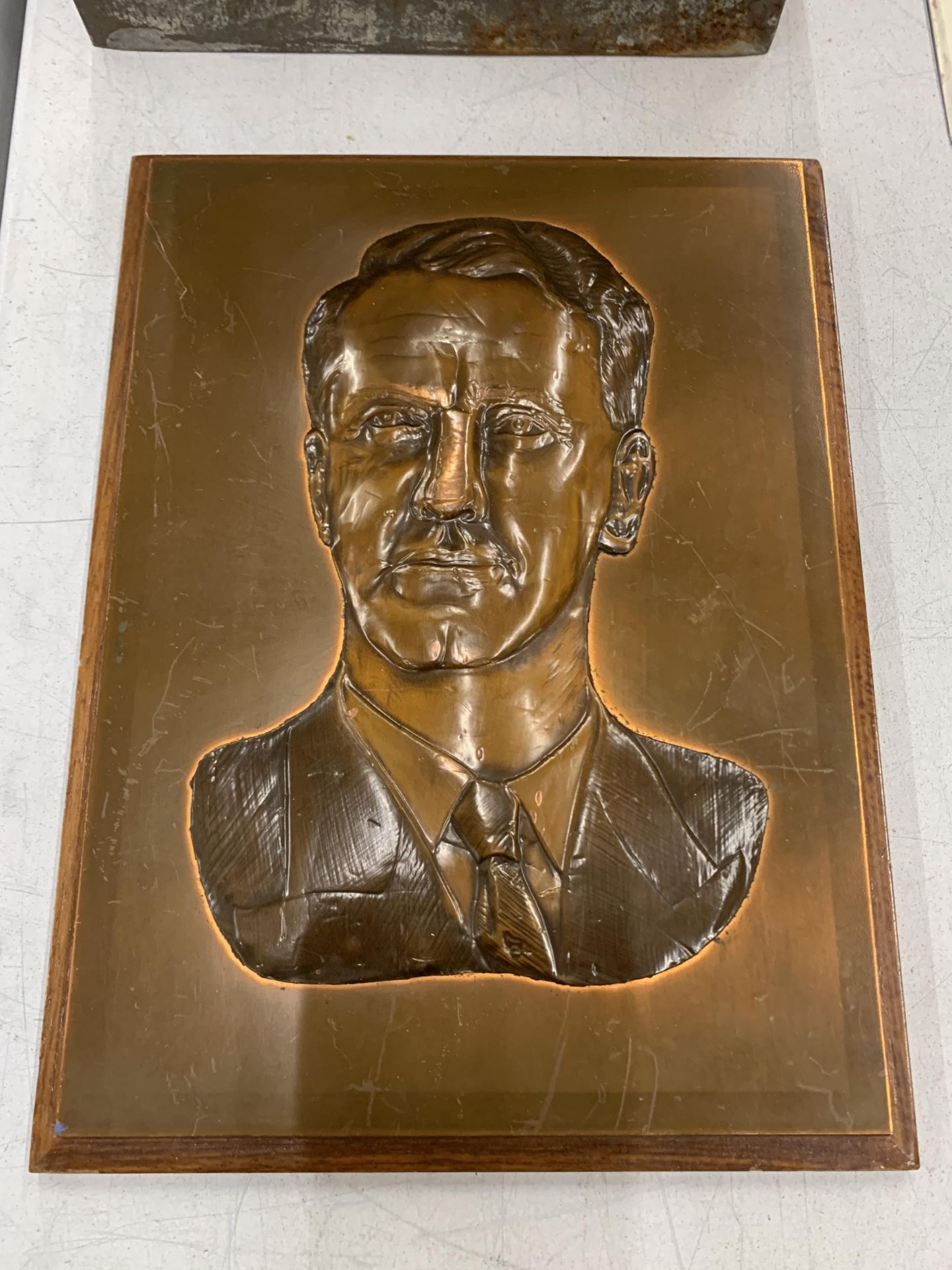 A 1979 EMBOSSED PORTRAIT IN RHODESIAN COPPER OF PRIME MINISTER IAN SMITH, 22CM X 30CM