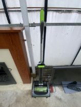 A 22V GTECH AIRRAM CORDLESS VACUUM CLEANER COMPLETE WITH CHARGER BELIEVED IN WORKING ORDER BUT NO