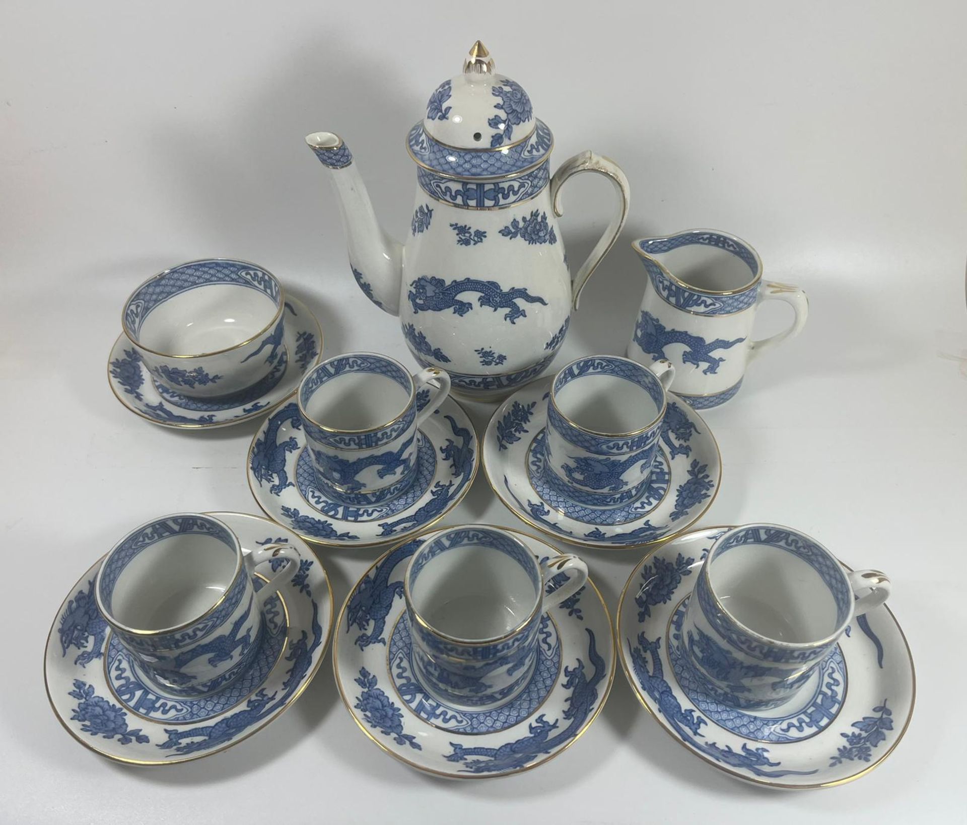 AN ART DECO 1920S BOOTHS BLUE AND WHITE DRAGON PATTERN TEA SET, TEAPOT HEIGHT 19 CM - Image 2 of 6