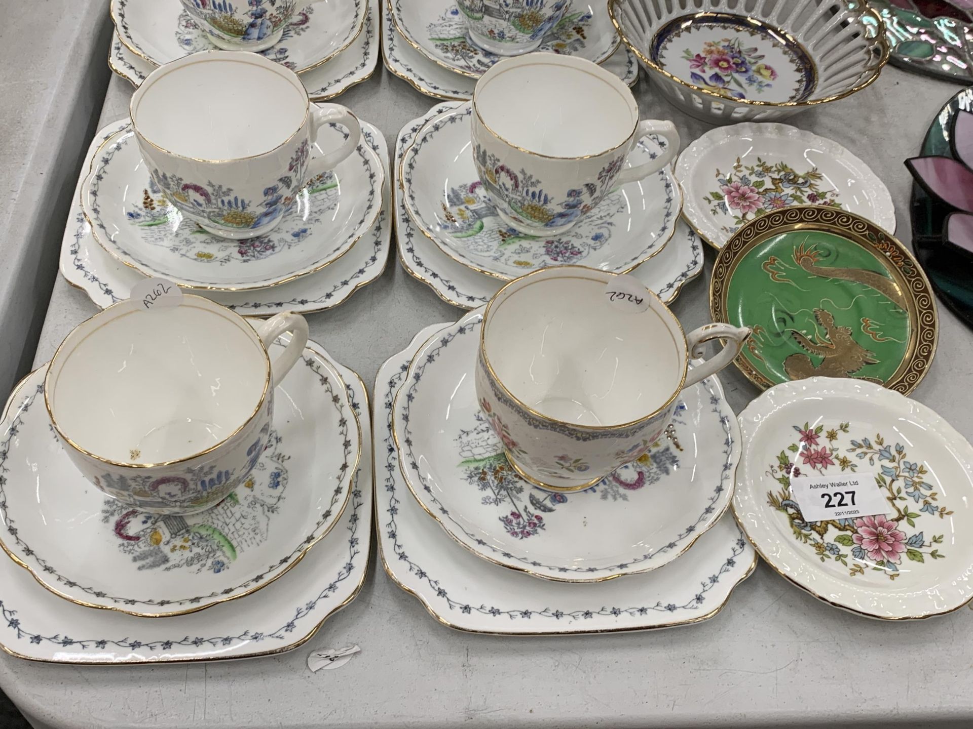 A QUANTITY OF VINTAGE CHINA CUPS AND SAUCERS WITH THE IMAGE OF A LADY IN A GARDEN, A COLCLOUGH - Image 2 of 4