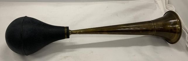 A VINTAGE STYLE BRASS CAR HORN