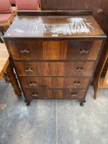 A MID 20TH CENTURY WALNUT CHEST OF DRAWERS ON CABRIOLE LEGS, 27.5" WIDE