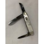 A GEORGE WOSTENHOLM & SON, SHEFFIELD MOTHER OF PEARL PEN KNIFE