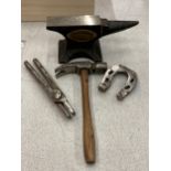 A MINIATURE BLACKSMITH'S, SALESMAN'S SAMPLE TOOL SET TO INCLUDE A CAST ANVIL WITH THE MAKERS NAME,
