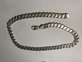 A HEAVY MARKED SILVER CURB LINK NECK CHAIN 85.5 GRAMS