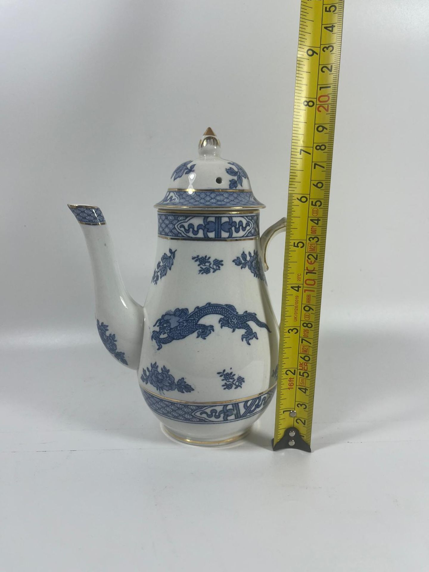 AN ART DECO 1920S BOOTHS BLUE AND WHITE DRAGON PATTERN TEA SET, TEAPOT HEIGHT 19 CM - Image 6 of 6