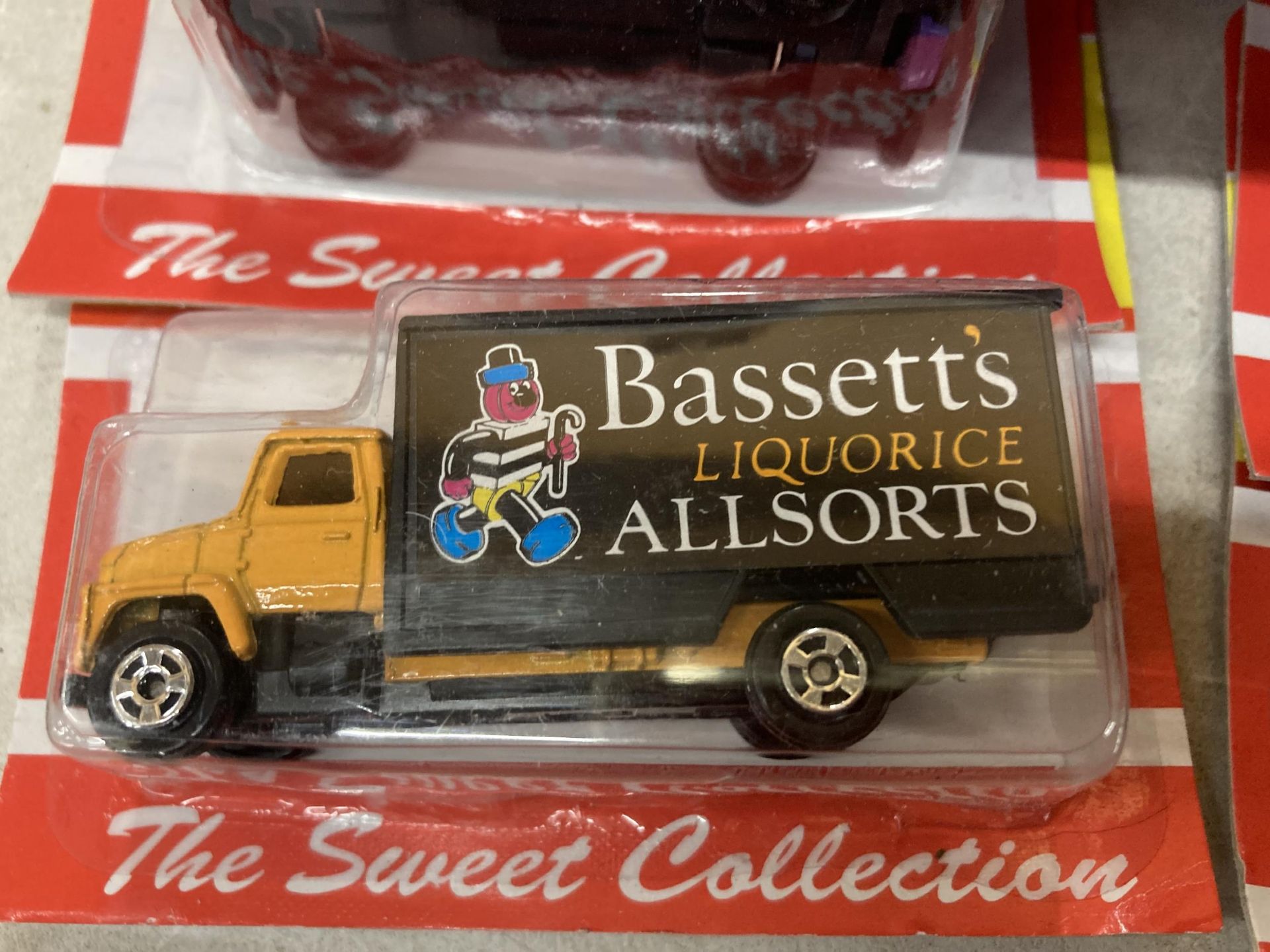 A COLLECTION OF BOXED THE SWEET COLLECTION VEHICLES - Image 2 of 4