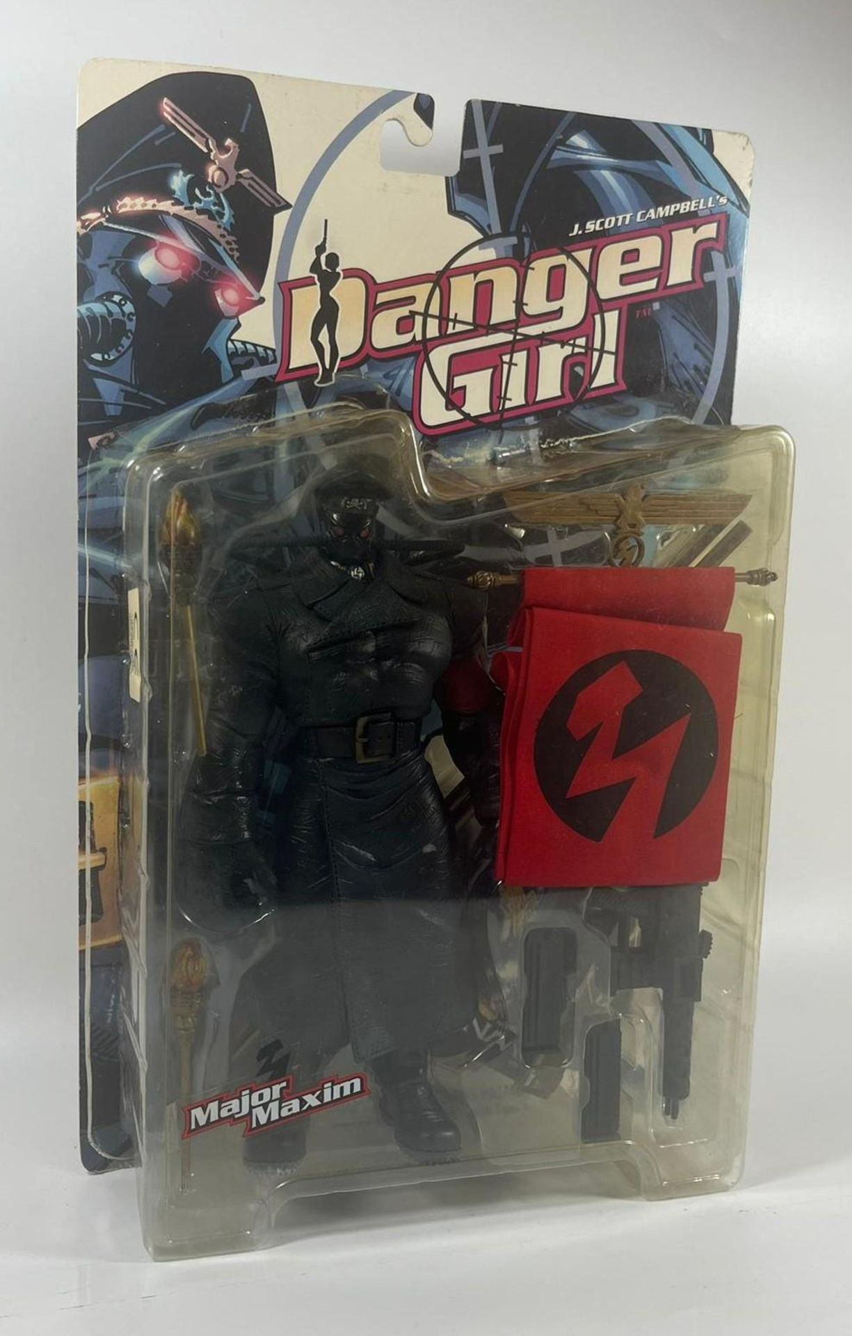 A MCFARLANE TOYS SEALED DANGER GIRL MAJOR MAXIM FIGURE, 33 X 20 CM