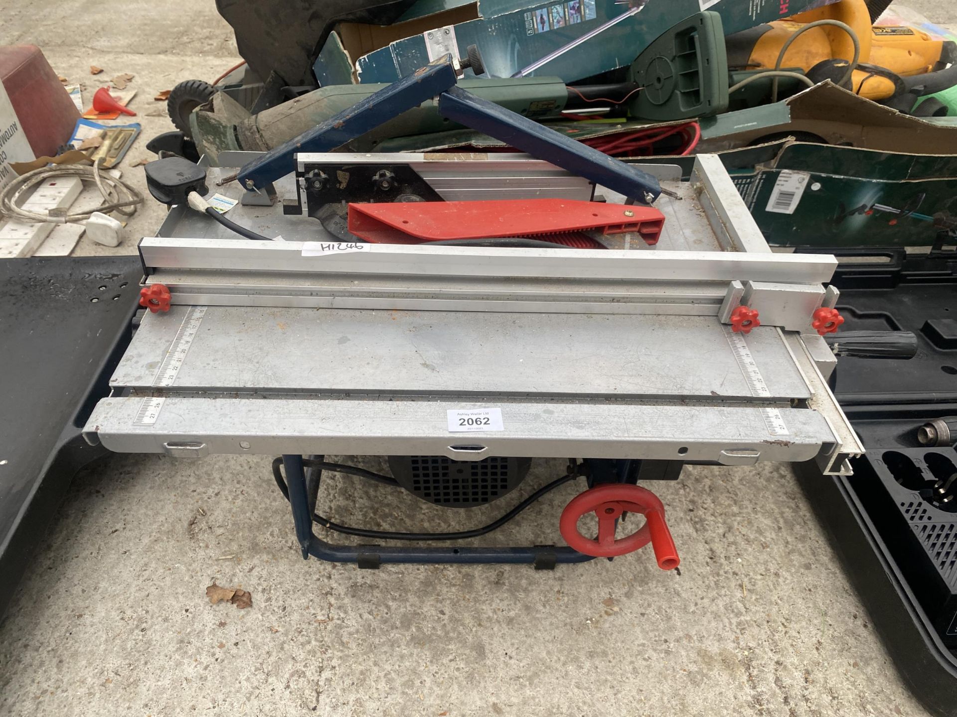 AN ELECTRIC TABLE SAW