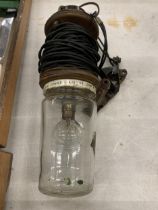 A VINTAGE INSPECTION LIGHT