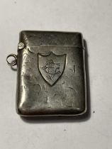 A HALLMARKED BIRMINGHAM SILVER VESTA CASE