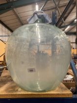 A LARGE VINTAGE GLASS CARBOY, HEIGHT APPROX 52CM