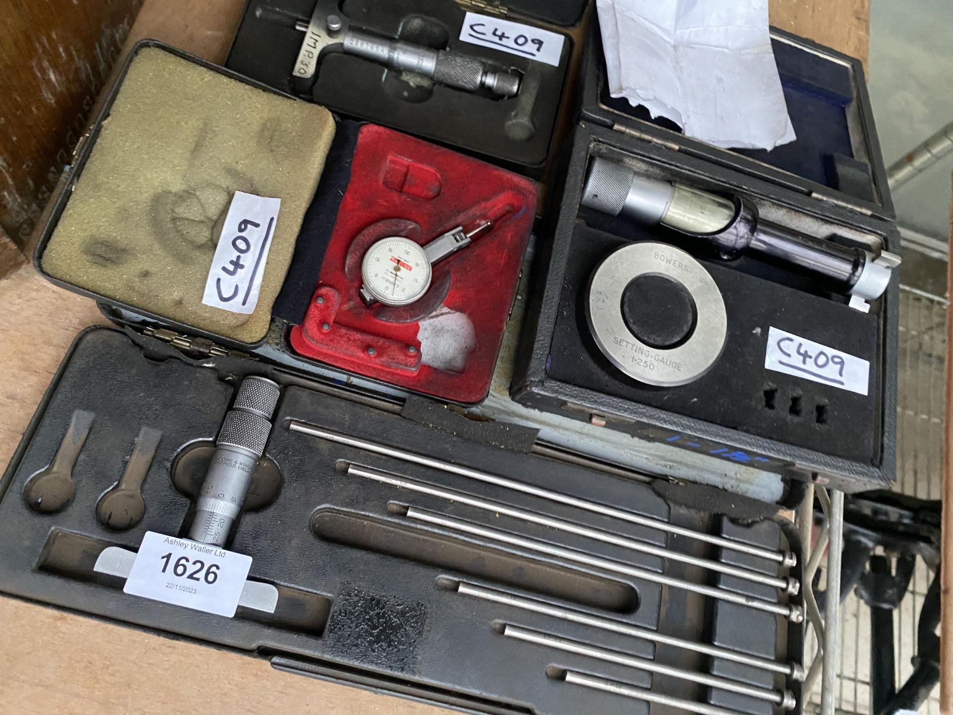 AN ASSORTMENT OF ENGINEERS TOOLS TO INCLUDE TWO MOORE & WRIGHT DEPTH MICROMETERS AND - Image 3 of 3