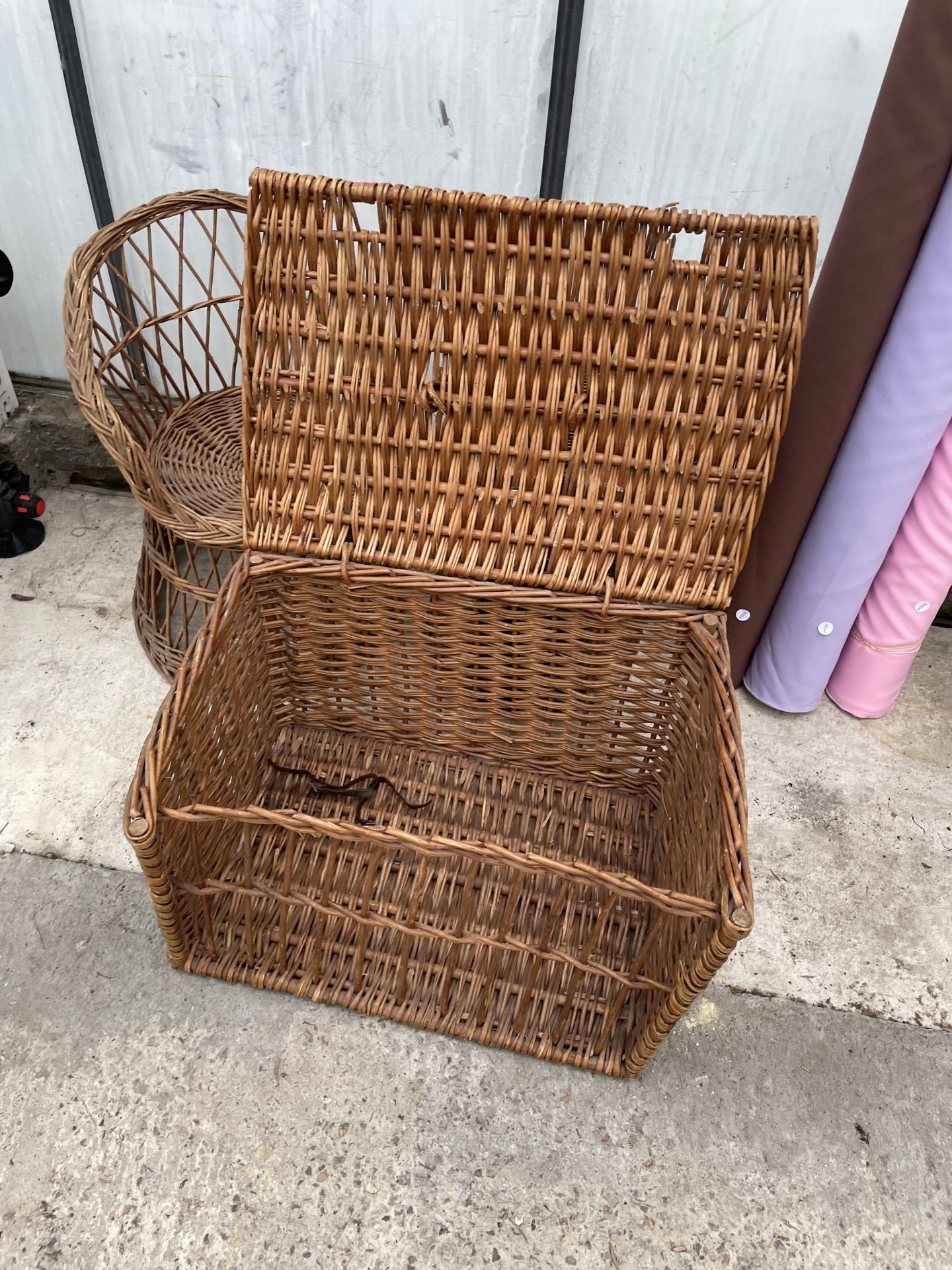 THREE WICKER ITEMS TO INCLUDE A CHILDS CHAIR AND A LOG BASKET ETC - Image 3 of 3