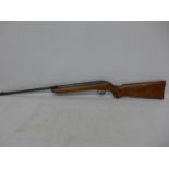 A B.S.A. .177 CALIBRE AIR RIFLE, 38CM BARREL, SERIAL NUMBER B31509, LENGTH 95CM