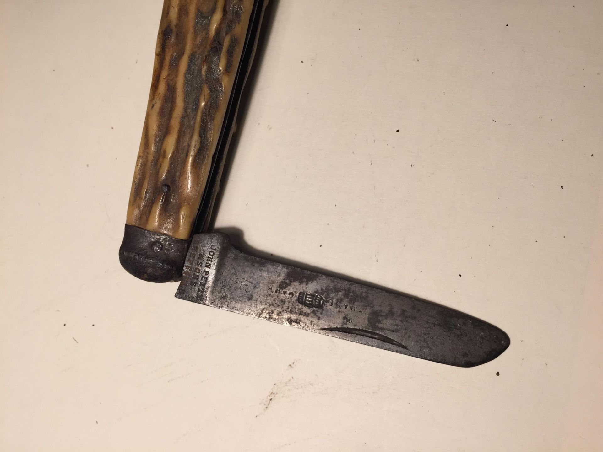 A JOHN PETTY AND SONS BONE HANDLED PEN KNIFE - Image 2 of 3