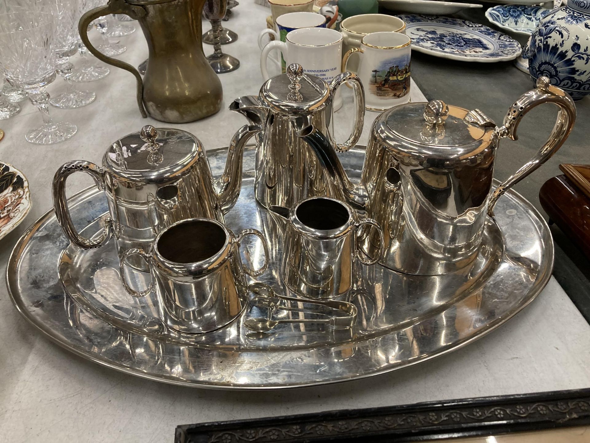 A VINTAGE SILVER PLATED TEA SET AND TRAY - Image 2 of 4