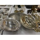 THREE ITEMS OF SILVER PLATE TO INCLUDE A GALLERIED TRAY AND TWO BASKET HANDLED FOOTED BOWLS