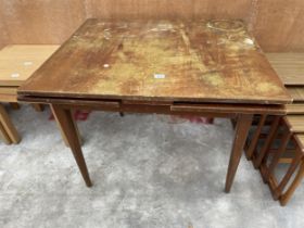 A MODERN DRAW LEAF DINING TABLE, 60 X 42"