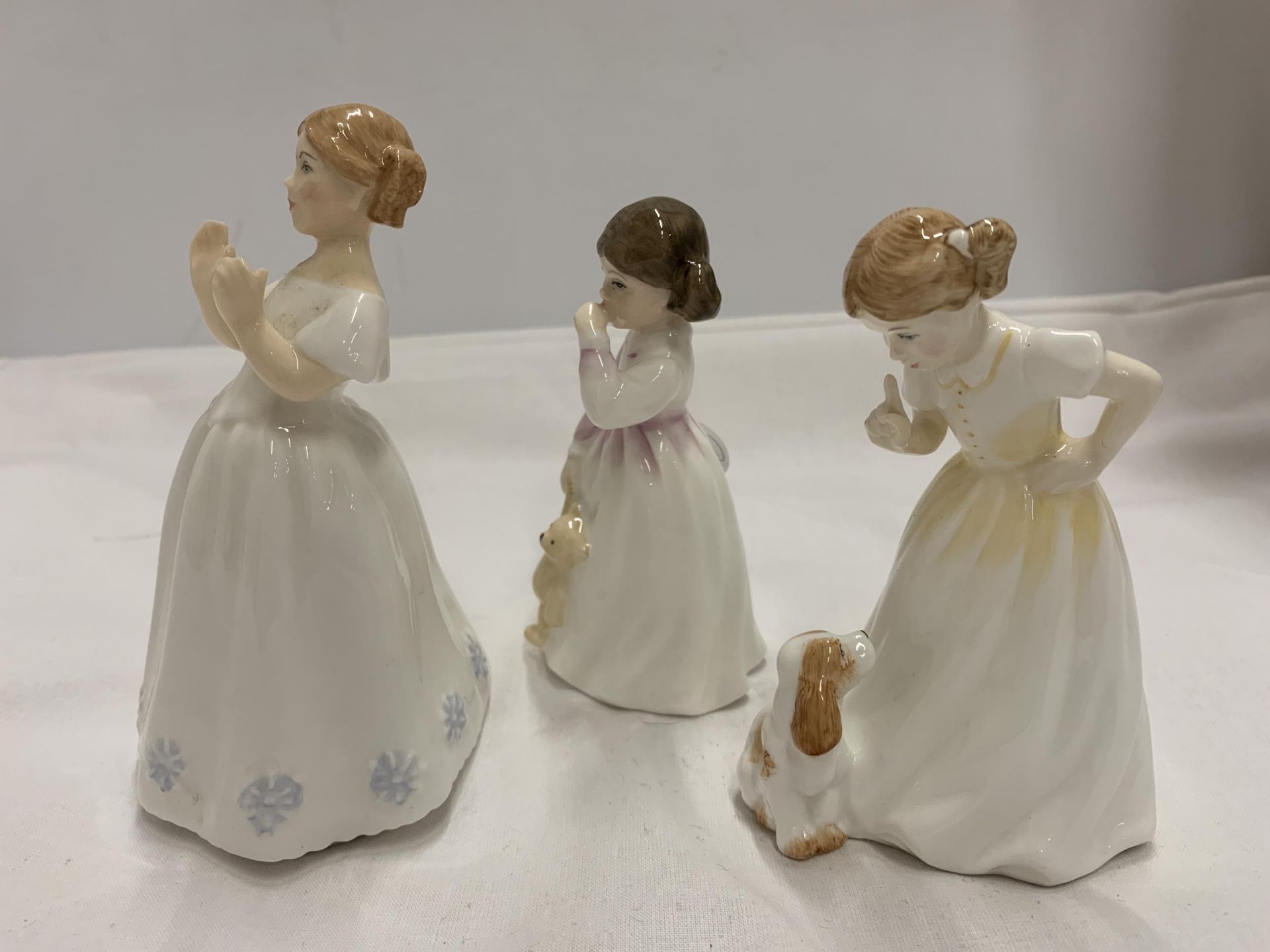 THREE ROYAL DOULTON FIGURES - 'CATHERINE' HN3044, 'DADDY'S GIRL' HN3435 AND HN3123 (ALL SECONDS) - Image 2 of 5