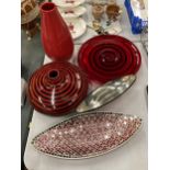 A GROUP OF MODERN DECORATIVE ITEMS, GLASS BOWL, MOSAIC DESIGN BOWL, RED GLASS VASE, SPIRAL VASE ETC