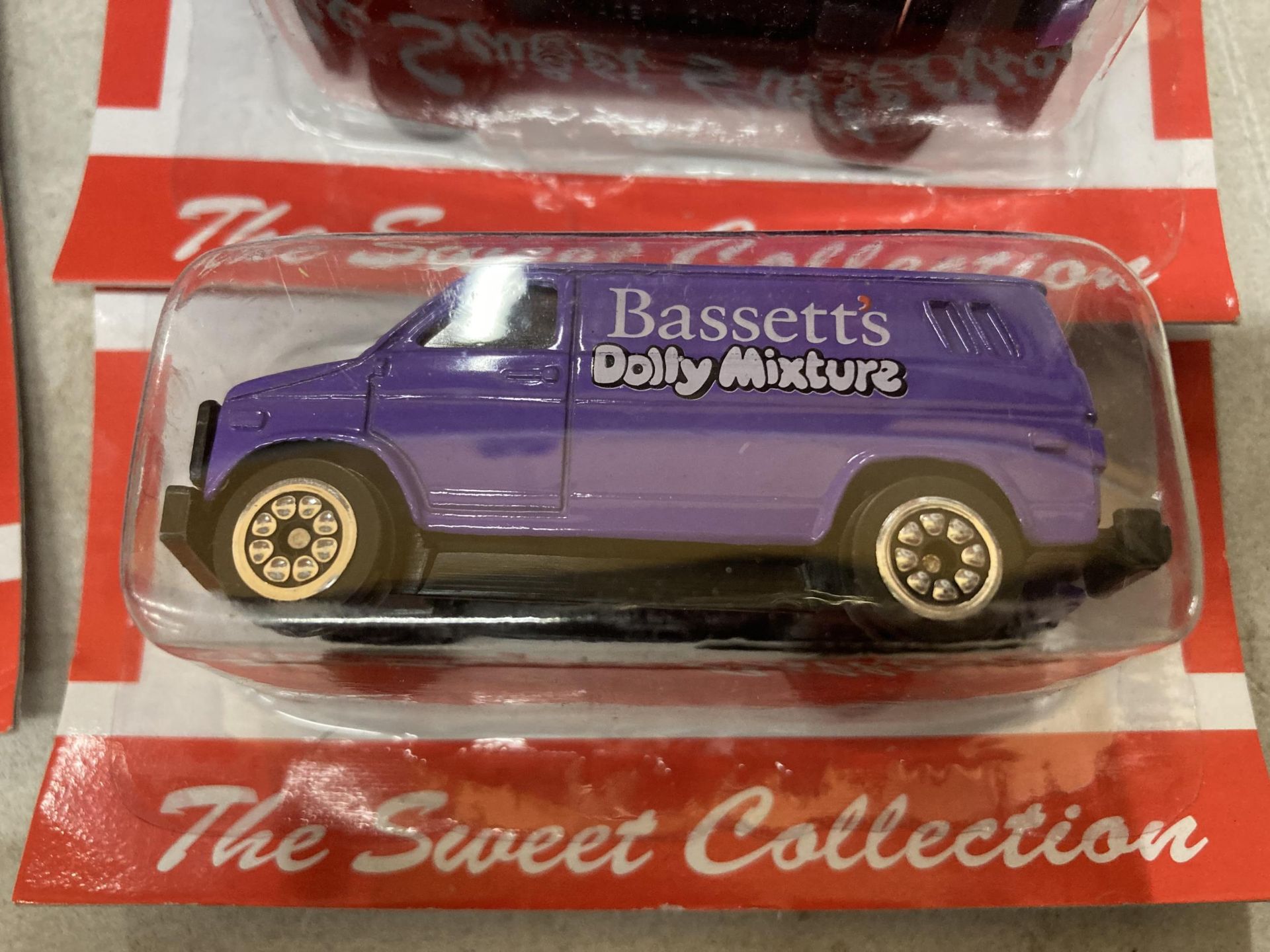 A COLLECTION OF BOXED THE SWEET COLLECTION VEHICLES - Image 3 of 4