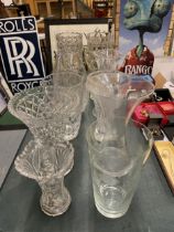 A QUANTITY OF GLASS VASES TO INCLUDE ETCHED, CUT GLASS, ETC - 10 IN TOTAL