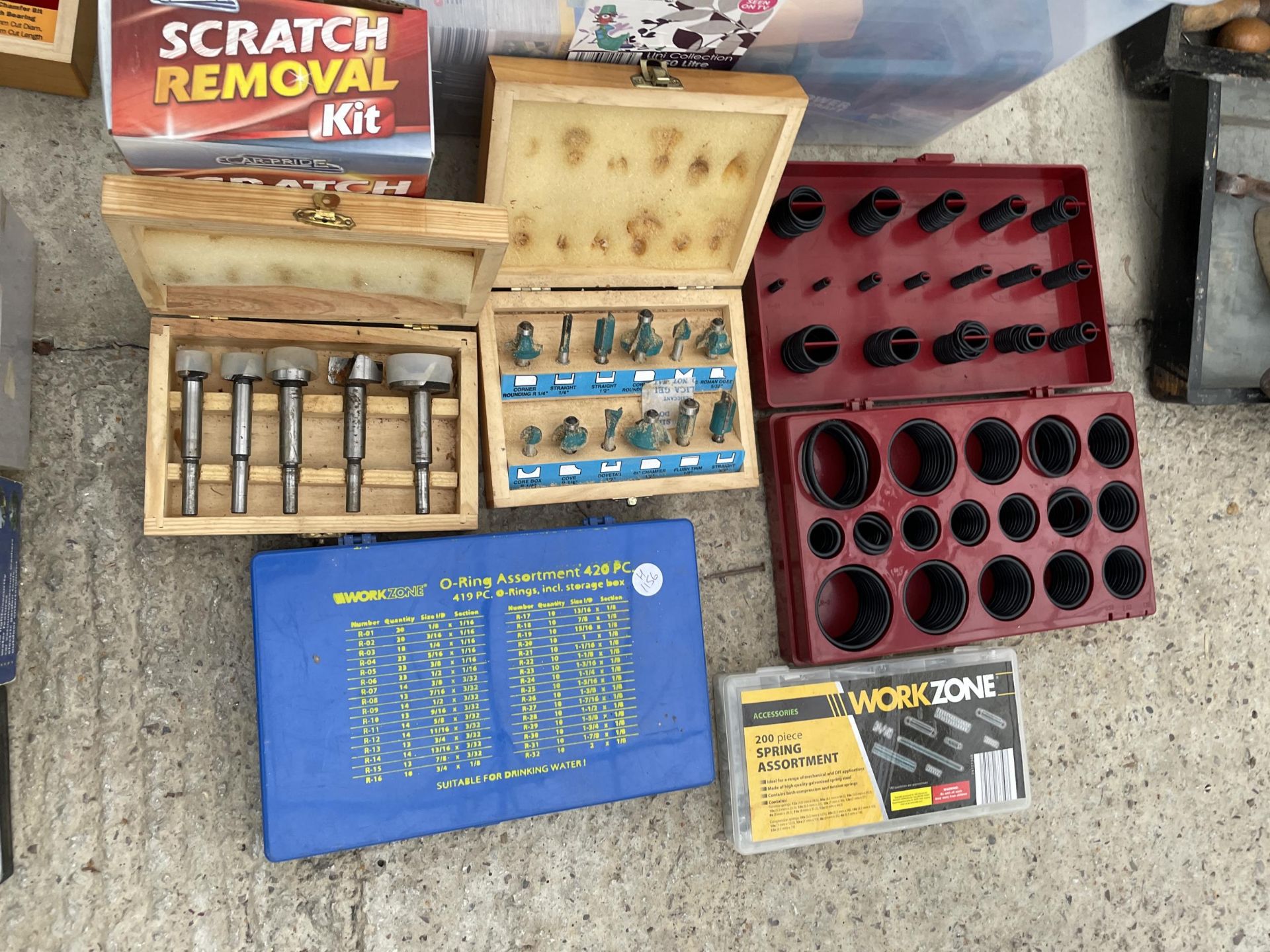 A LARGE ASSORTMENT OF TOOLS TO INCLUDE ROUTER BITS AND SPRING KITS ETC - Image 3 of 3