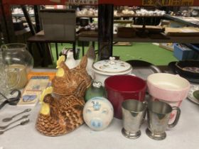 A MIXED LOT TO INCLUDE HEN CROCKPOTS, PRICE, HAND PAINTED LIDDED POT ETC