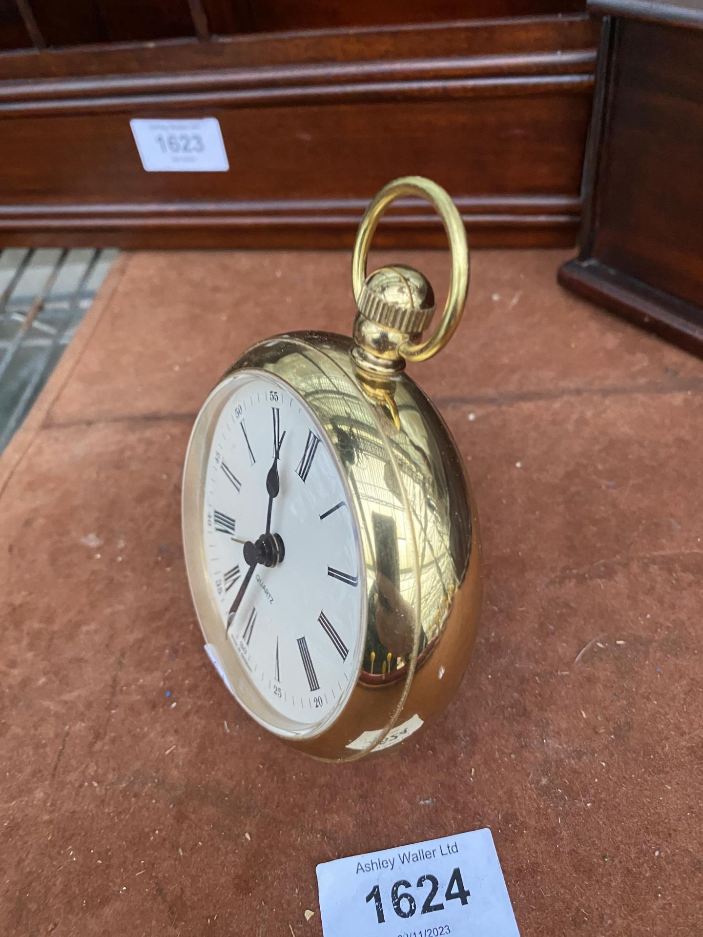 A BRASS QUARTZ ALARM CLOCK IN THE FORM OF A POCKET WATCH - Image 2 of 4