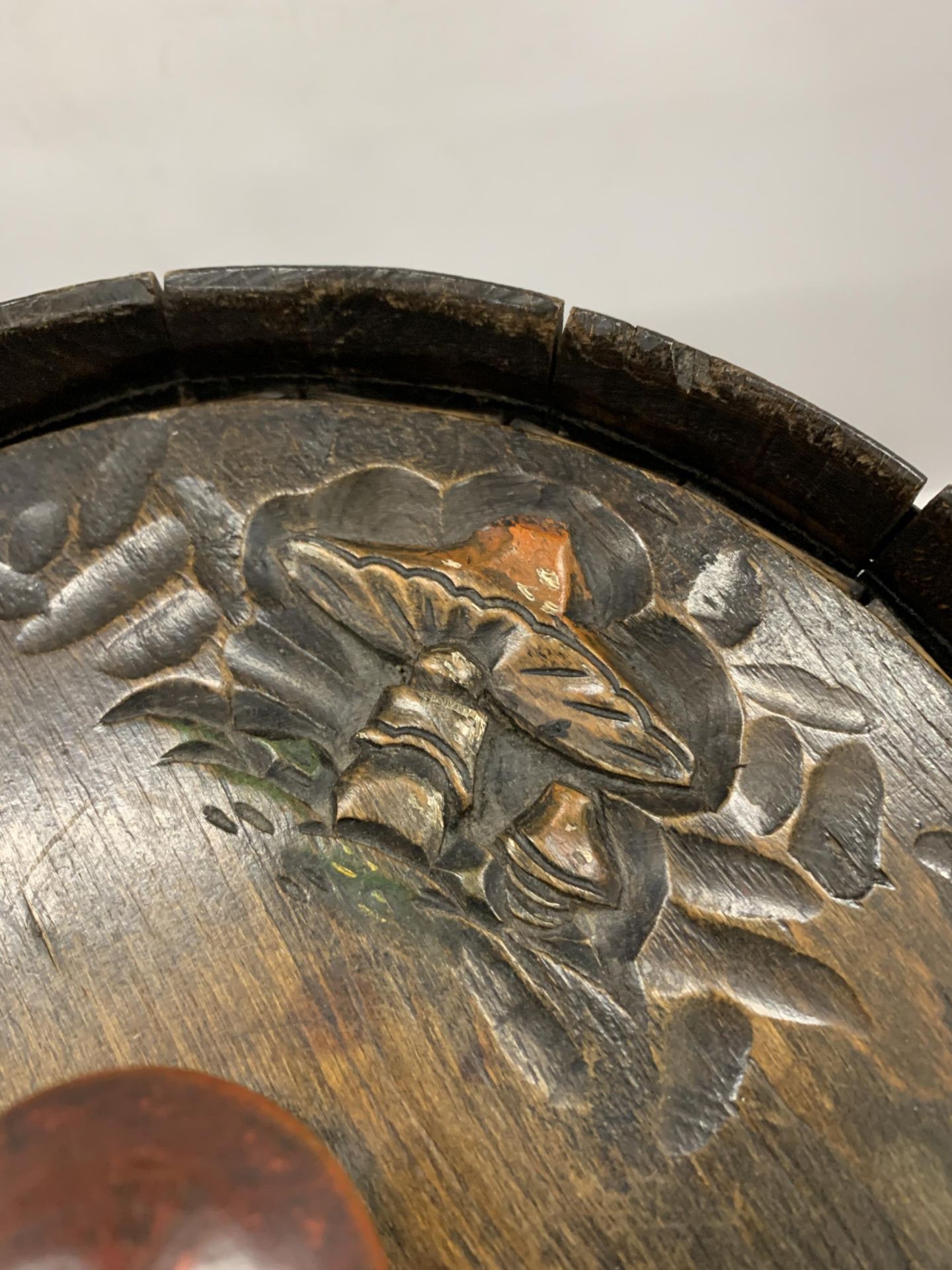 A VINTAGE WOODEN BARREL WITH LEPRACHAUN DESIGN, WELL MADE, SAID TO BE MADE WHEN IN A CELLAR IN WWII - Image 4 of 5