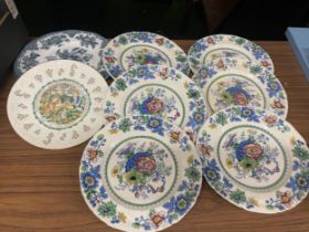 A GROUP OF CERAMIC PLATES, MASONS, ROYAL DOULTON ETC