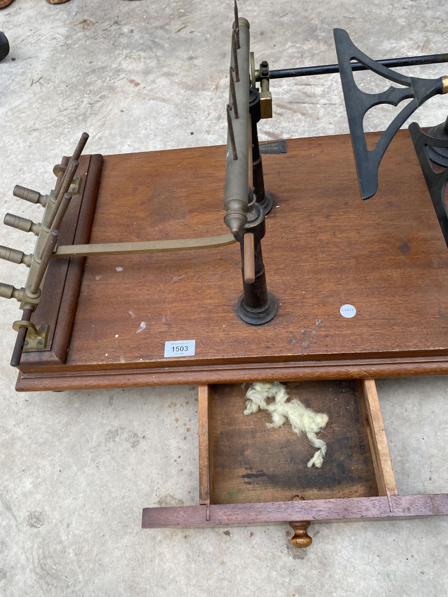 A VINTAGE INDUSTRIAL SCRATCH BUILT YARN SPINNING MACHINE BEARING THE NAME GOODBRAND & CO LTD - Image 7 of 8