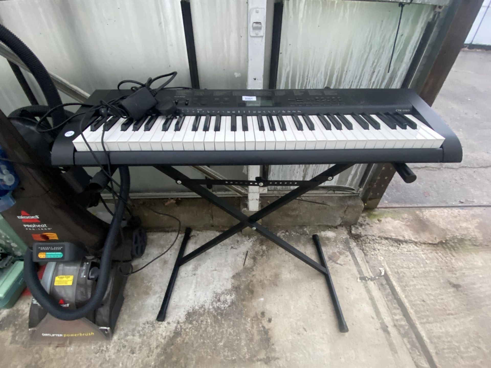 A CASIO ELECTRIC KEYBOARD WITH STAND - Image 3 of 3