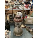 A VINTAGE TILLEY LAMP WITH BROWN ENAMEL TOP