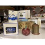 A QUANTITY OF RINGTONS TEA COLLECTABLES TO INCLUDE 'BRIDGES TEAPOT, A GINGER JAR, A CENTENARY TEAPOT