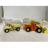 TWO BOXED DINKY MODELS NO. 965 - A EUCLID DUMP TRUCK AND NO. 973 - AN EATON YALE LOADING SHOVEL