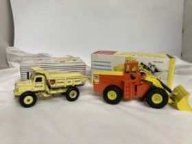 TWO BOXED DINKY MODELS NO. 965 - A EUCLID DUMP TRUCK AND NO. 973 - AN EATON YALE LOADING SHOVEL