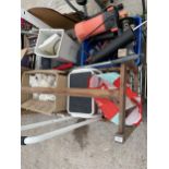 AN ASSORTMENT OF HOUSEHOLD CLEARANCE ITEMS