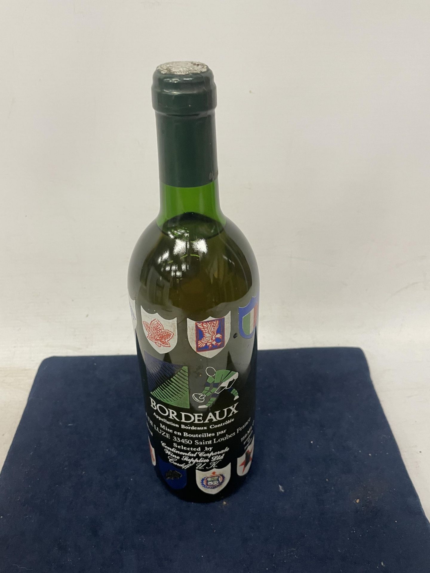 1 X 75CL BOTTLE - 1991 RUGBY WORLD CUP BOREDAUX WINE - Image 2 of 4