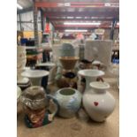 A QUANTITY OF CERAMIC ITEMS TO INCLUDE TOBY JUGS, VASES, COMMEMORATIVE MUGS, ETC